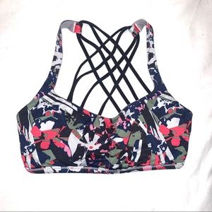 Lululemon Camo Sports Bra Size 6